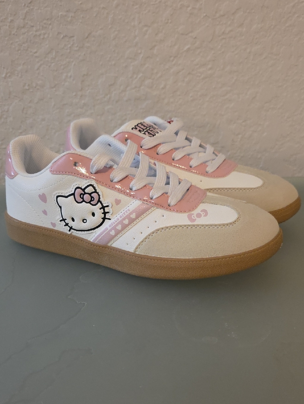 Hello Kitty White and Pink Heart Accent Sneakers Size 8